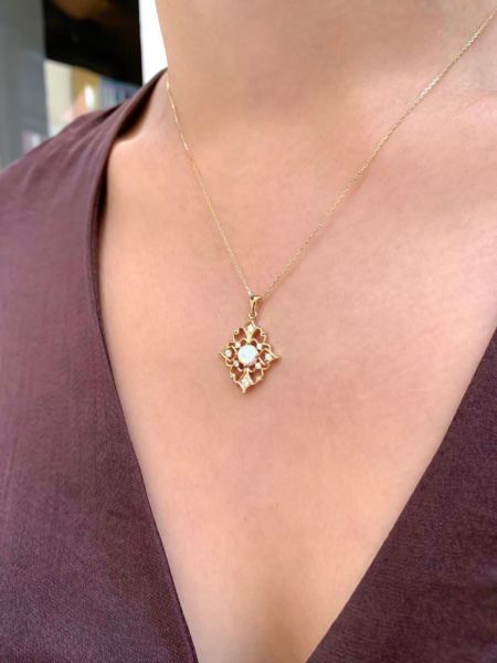 Opal Taşlı Kolye
